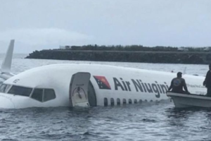 Air Niugini Boeing 737