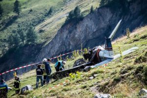 light aircraft crash